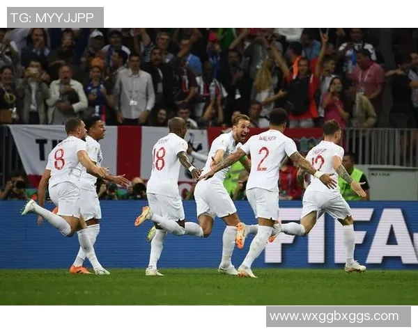 热刺与巴萨激战正酣足球盛宴引发球迷热情高涨